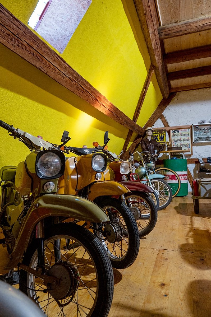 Historische Simson Mopeds in der Sammlung
