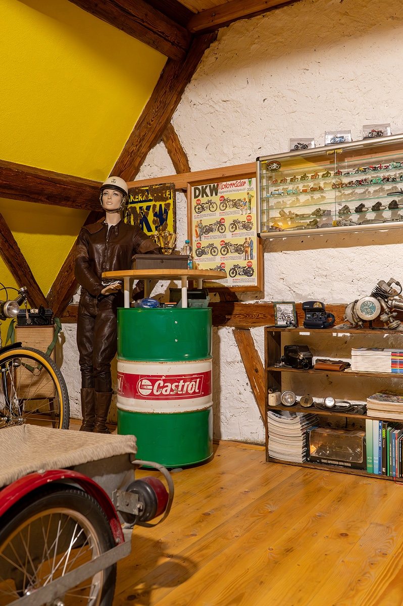 Historische Ausstellungsstücke im Museum